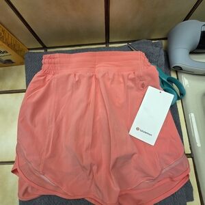NWT! Lululemon Hotty Hot HR Skirt, Size 4